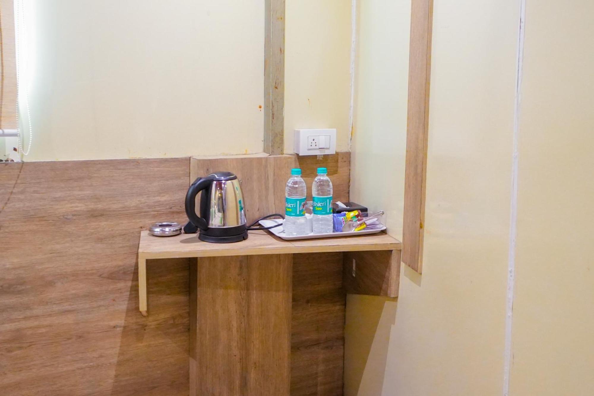 Hotel Skylink Hospitality Mahalaxmi Mumbai Eksteriør bilde