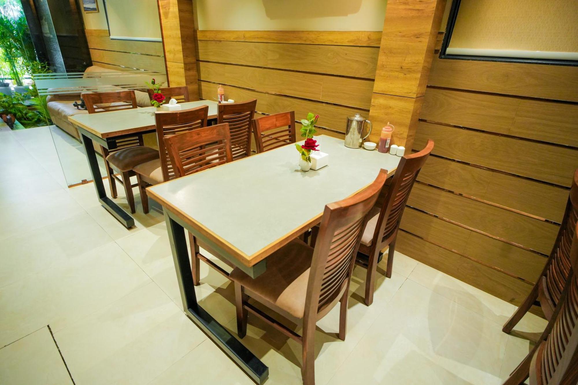 Hotel Skylink Hospitality Mahalaxmi Mumbai Eksteriør bilde