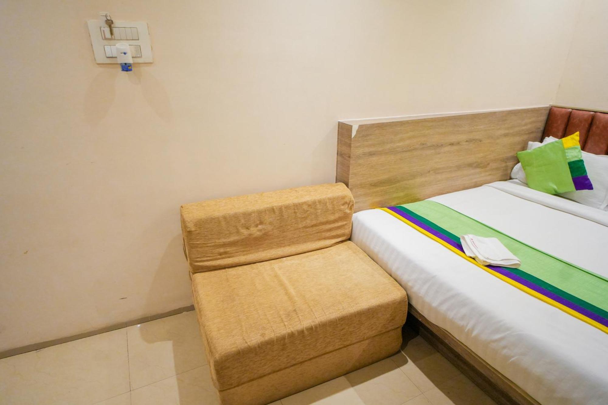 Hotel Skylink Hospitality Mahalaxmi Mumbai Eksteriør bilde