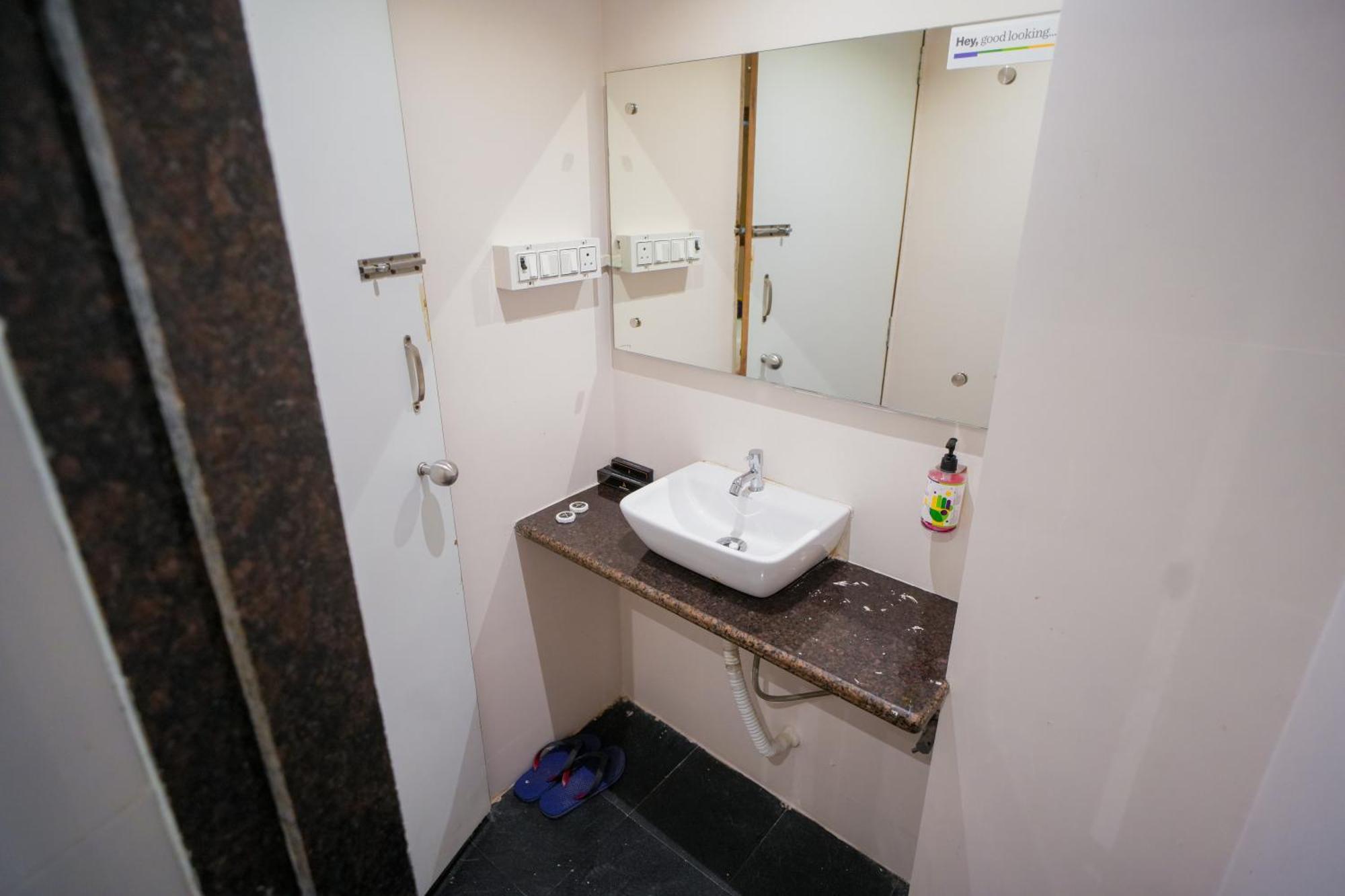 Hotel Skylink Hospitality Mahalaxmi Mumbai Eksteriør bilde