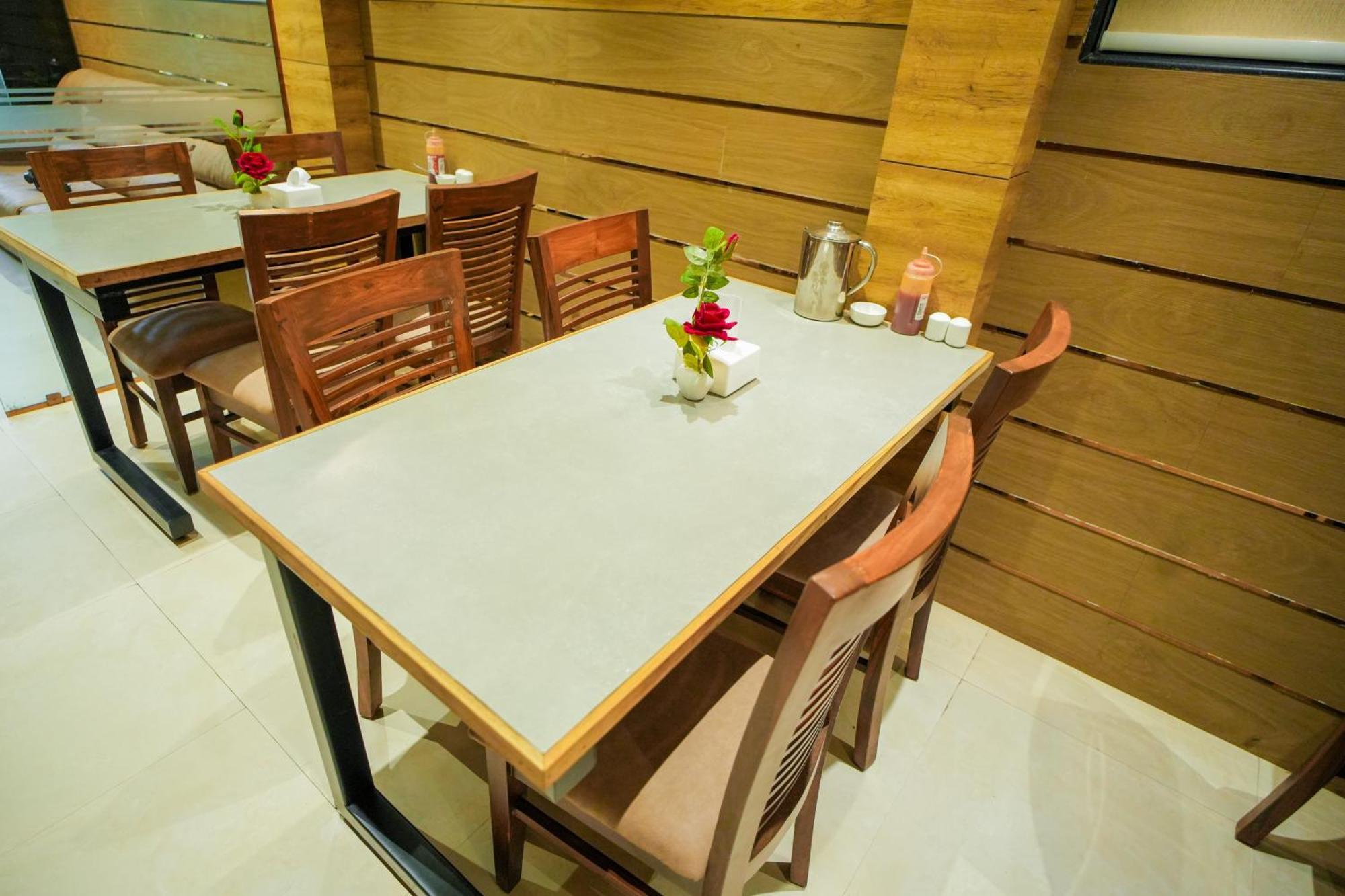 Hotel Skylink Hospitality Mahalaxmi Mumbai Eksteriør bilde