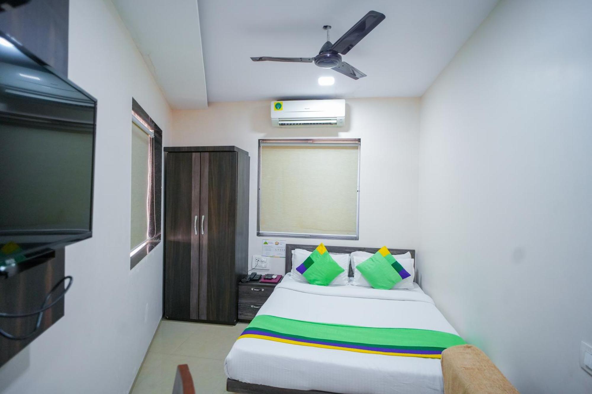 Hotel Skylink Hospitality Mahalaxmi Mumbai Eksteriør bilde