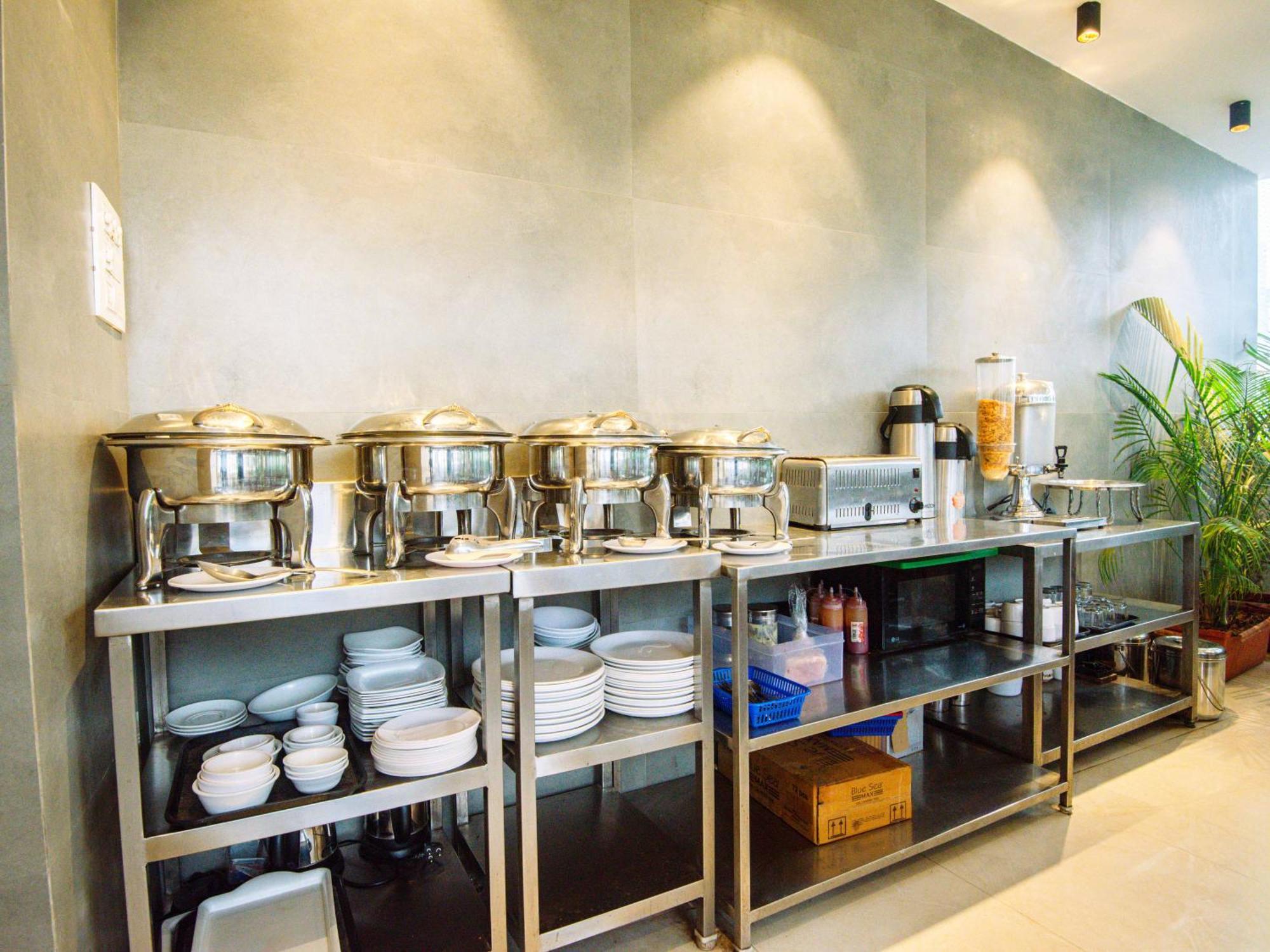 Hotel Skylink Hospitality Mahalaxmi Mumbai Eksteriør bilde